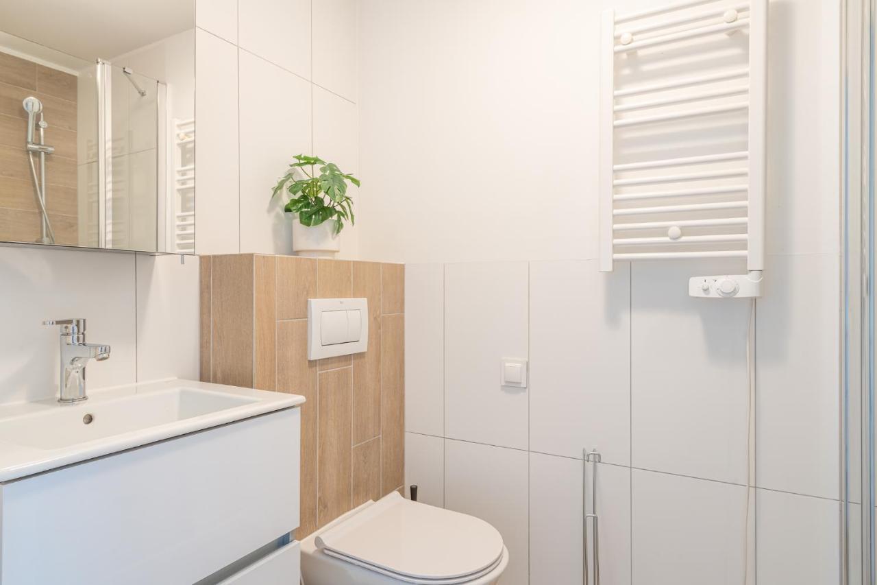 Rentplanet - Dyrekcyjna Apartment